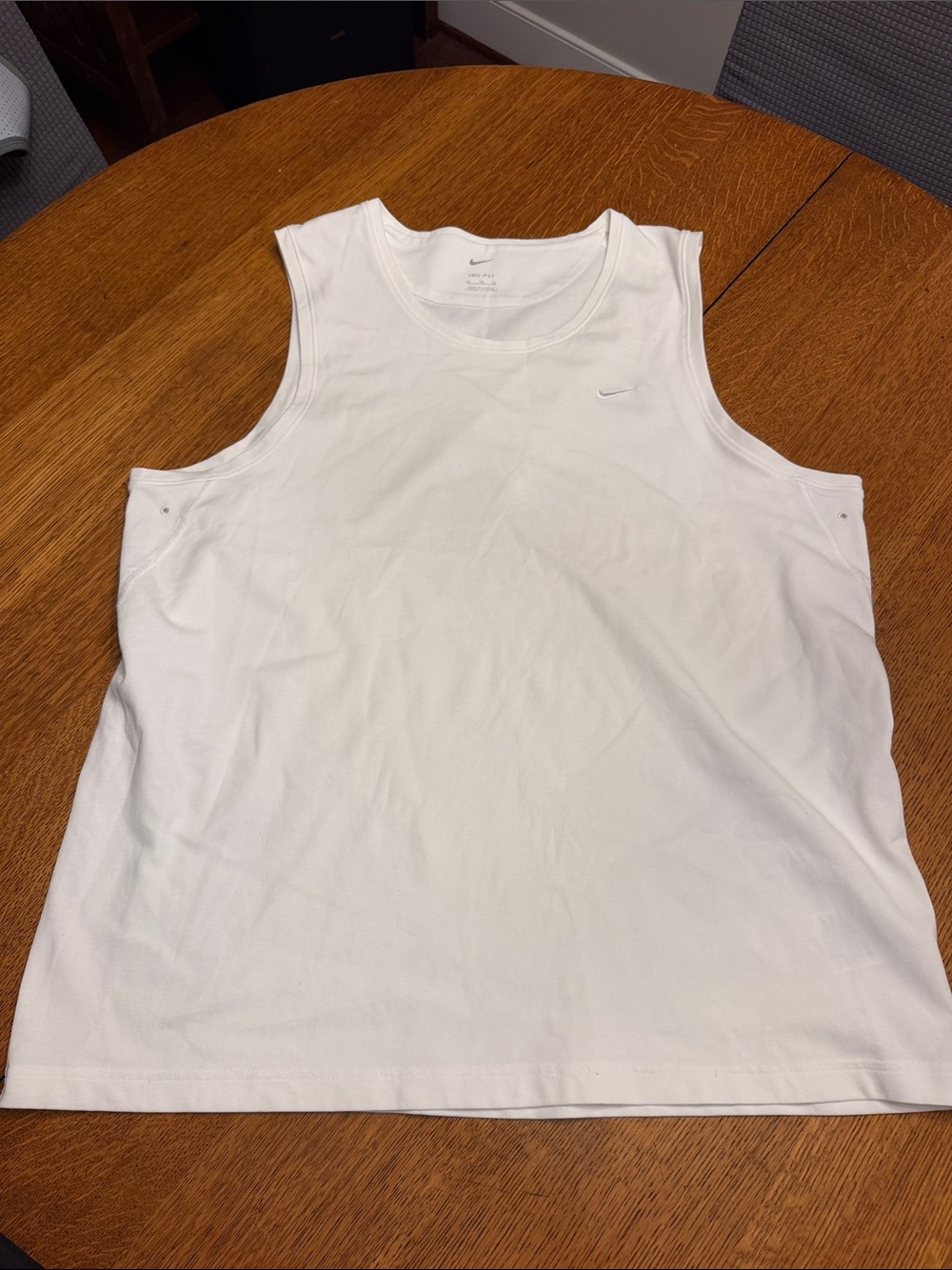 Nike Men’s White Sleeveless Athletic Tank Top